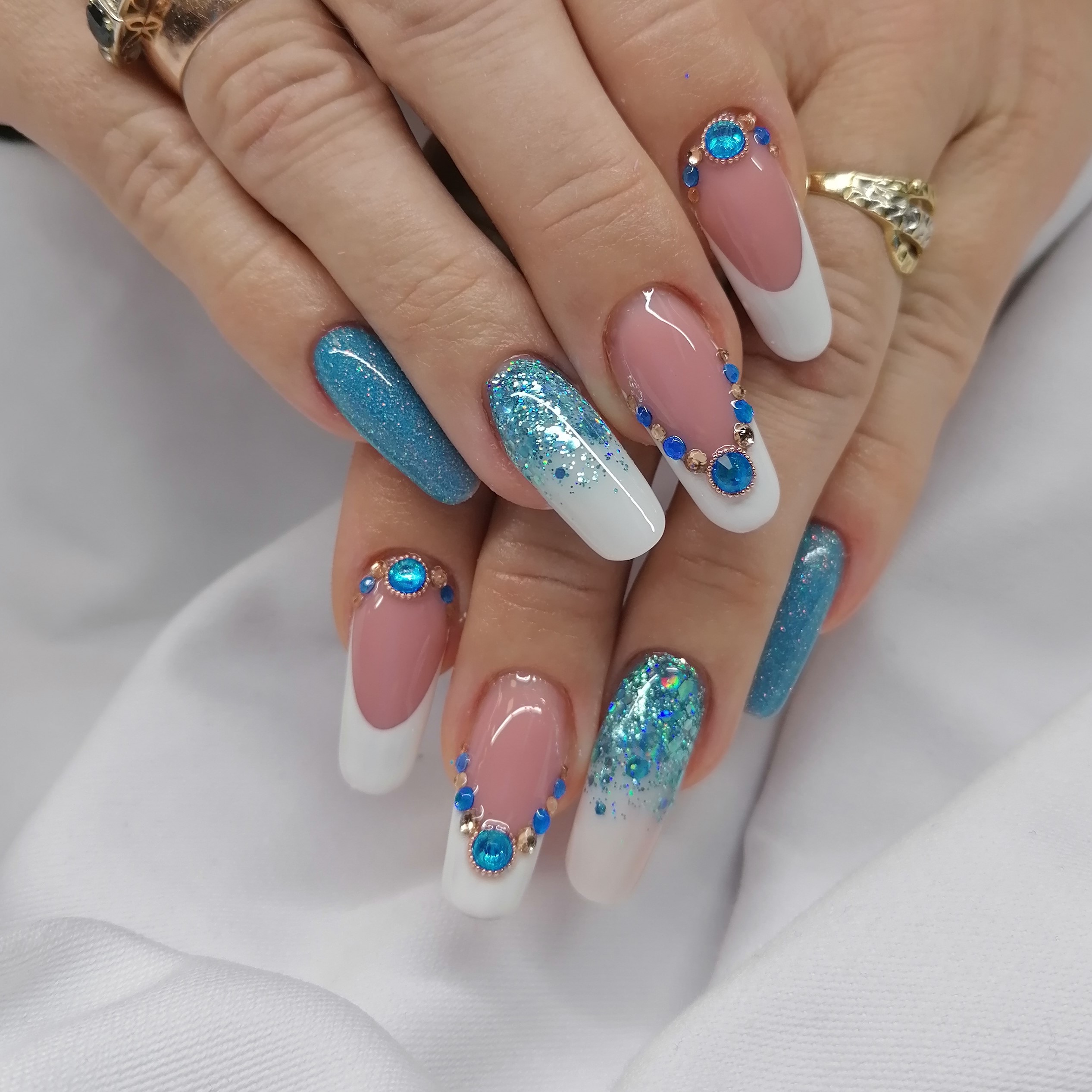 Műköröm építés